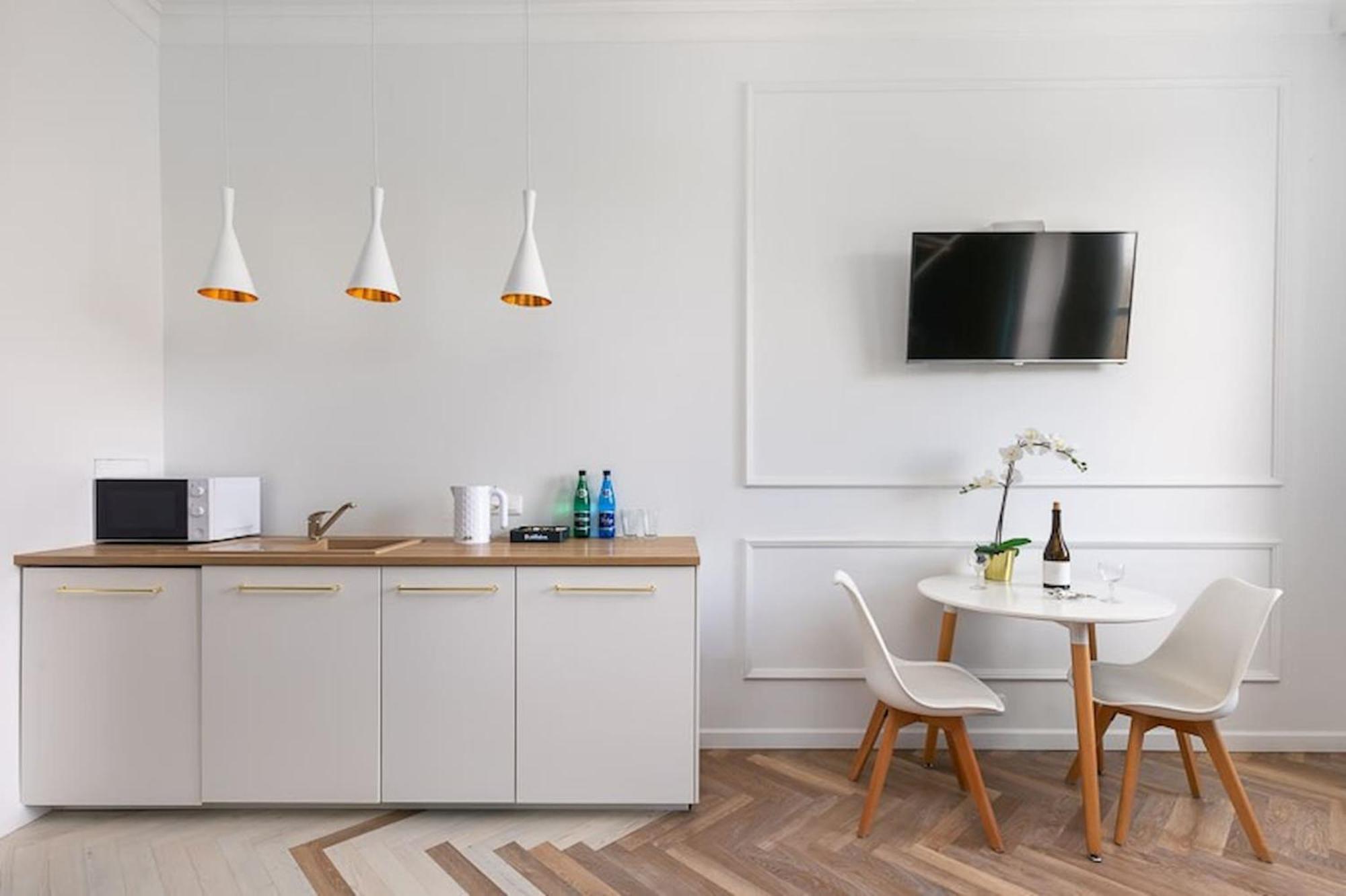 Gagarina 33 - Colorful Studio By Noclegi Renters Warszawa Eksteriør billede